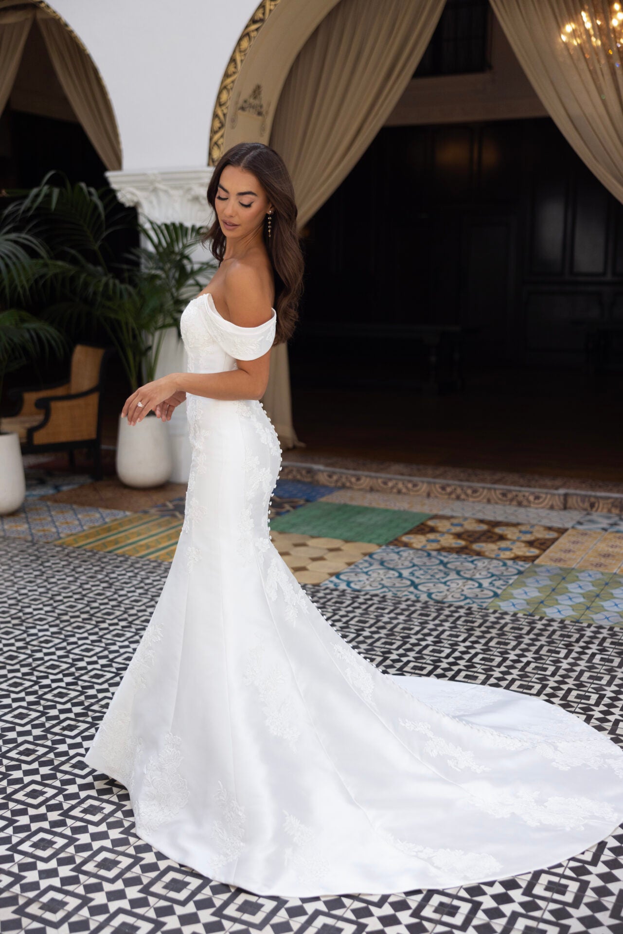 Elegant Matte Lace and Mikado Fit-and-Flare Wedding Dress with Detachable Overskirt