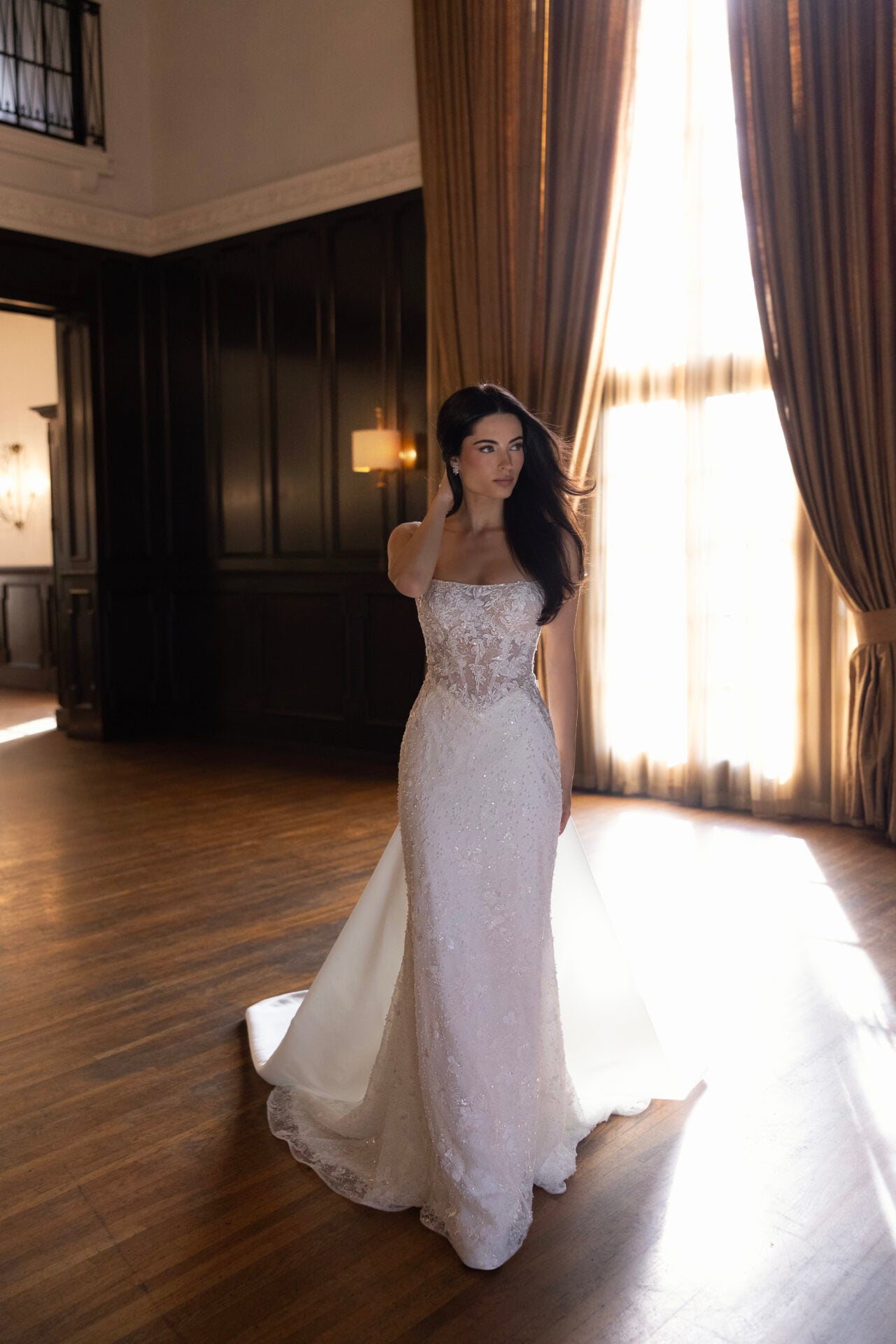 Sparkling Lace Sheath Wedding Dress with Square Neckline and Detachable Overskirt
