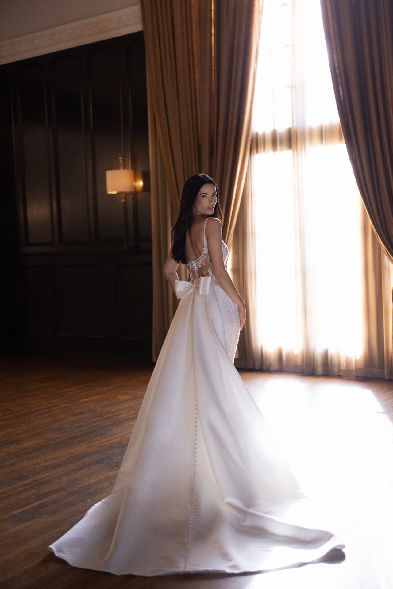 Sparkling Lace Sheath Wedding Dress with Square Neckline and Detachable Overskirt