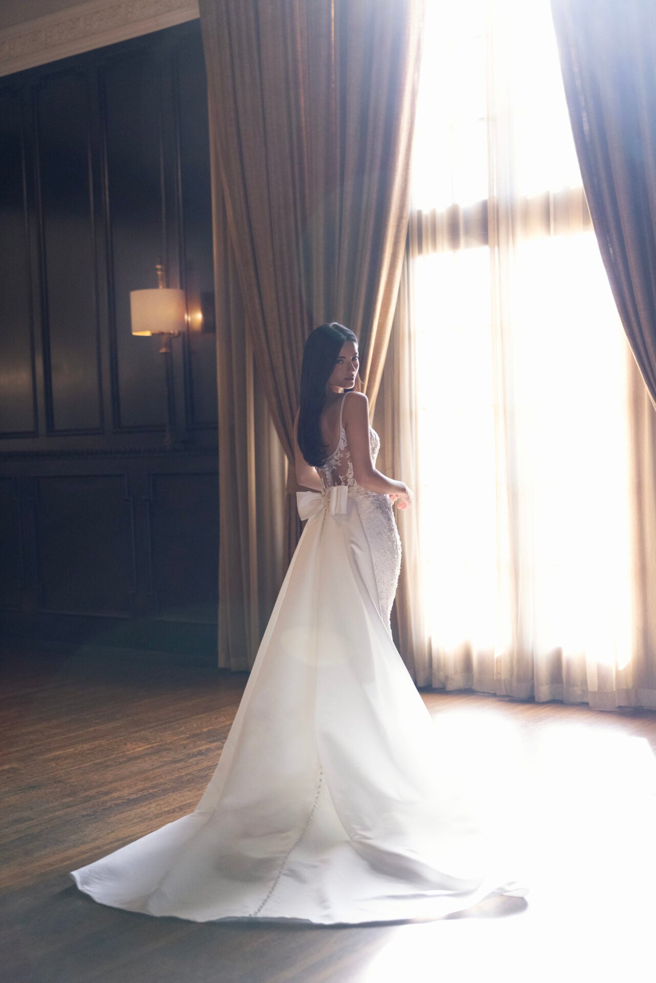Sparkling Lace Sheath Wedding Dress with Square Neckline and Detachable Overskirt