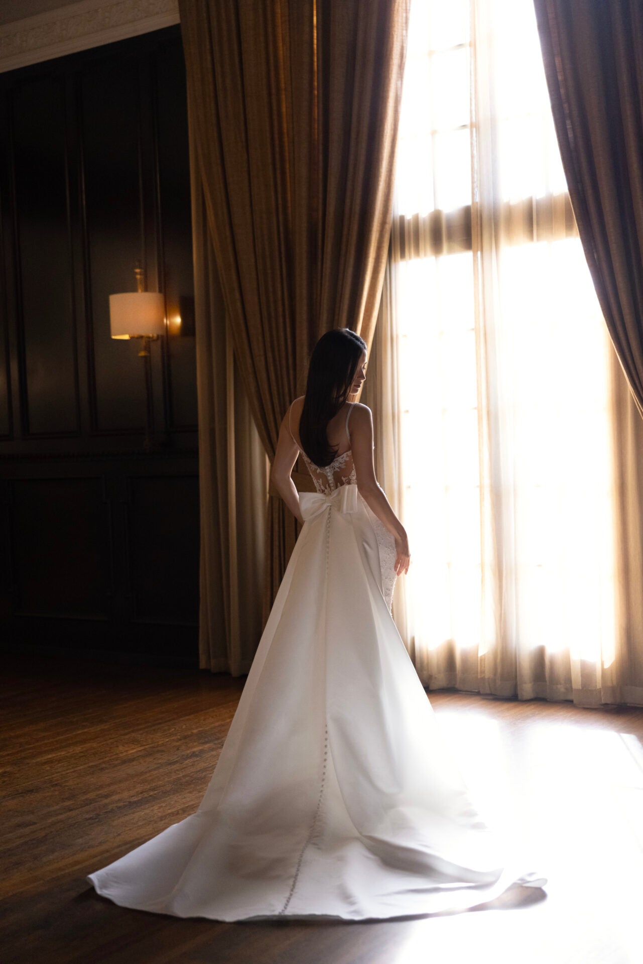 Sparkling Lace Sheath Wedding Dress with Square Neckline and Detachable Overskirt